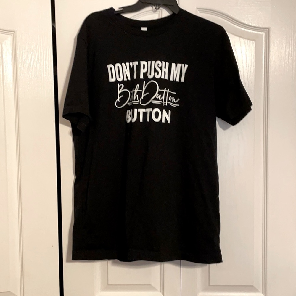 NWOT Yellowstone Beth Dutton tee